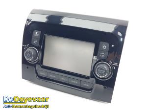 Begagnade Navigeringssystem Fiat Ducato (250) 2.3 D 120 Multijet AdBlue Pris € 449,99 Marginaltabell erbjuds av Autodemontagebedrijf De Ooyevaar