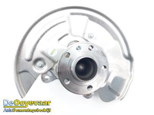 Begagnade Spindel, vänster fram Volvo EX30 Single Motor Extended Range 69 kWh Pris € 349,99 Marginaltabell erbjuds av Autodemontagebedrijf De Ooyevaar