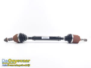 Gebruikte Cardanas links-voor (VWA) MG Marvel R Luxury, Comfort 70 kWh Prijs € 399,99 Margeregeling aangeboden door Autodemontagebedrijf De Ooyevaar