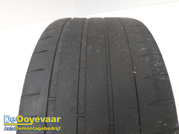 Velg + Band van een Audi A5 Sportback (8TA) 3.0 TDI V6 24V Quattro 2015
