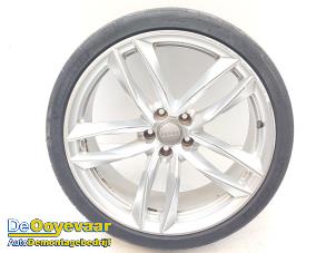 Gebruikte Velg + Band Audi A5 Sportback (8TA) 3.0 TDI V6 24V Quattro Prijs € 199,99 Margeregeling aangeboden door Autodemontagebedrijf De Ooyevaar
