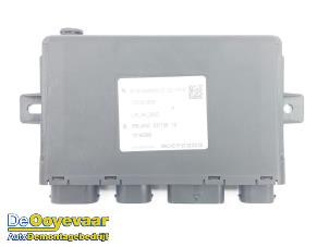 Begagnade HV-kontrollmodul BMW i3 (I01) i3 94Ah Pris € 129,99 Marginaltabell erbjuds av Autodemontagebedrijf De Ooyevaar