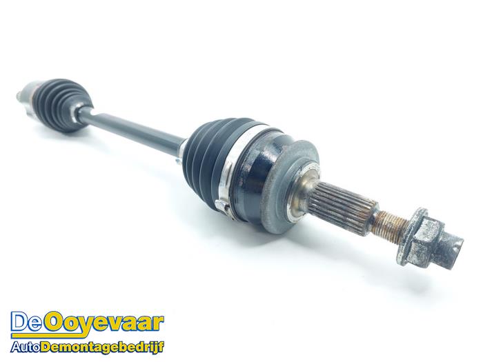 Drivaxel, vänster fram från en Suzuki Ignis (MF) 1.2 Dual Jet 16V Smart Hybrid 2017