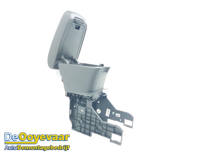 Armstöd från en Opel Astra K 1.0 Turbo 12V 2017