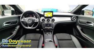 Begagnade Airbag set + instrumentbräda Mercedes CLA Shooting Brake (117.9) 1.6 CLA-180 16V Pris € 799,99 Marginaltabell erbjuds av Autodemontagebedrijf De Ooyevaar