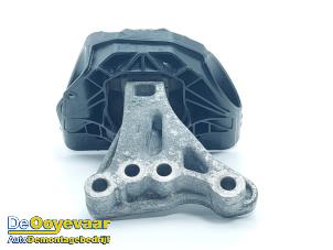 Begagnade Motorfäste Citroen C3 (SX/SW) 1.2 Vti 12V PureTech Pris € 9,99 Marginaltabell erbjuds av Autodemontagebedrijf De Ooyevaar