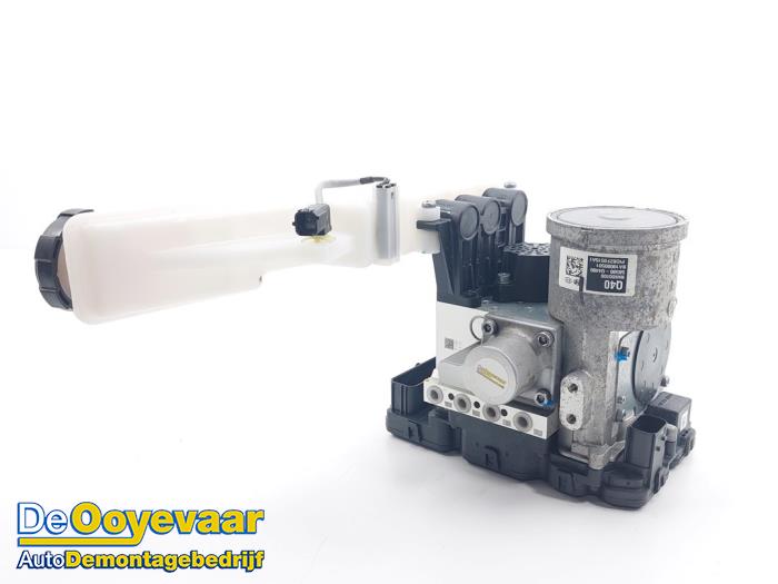 Bromsservo från en Kia Niro I (DE) E-Niro 64 kWh 2021