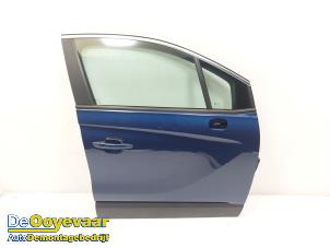 Gebruikte Portier 4Deurs rechts-voor Opel Crossland (X) 1.2 Turbo 12V Prijs € 599,99 Margeregeling aangeboden door Autodemontagebedrijf De Ooyevaar