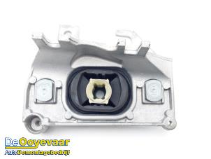 Begagnade Fäste, växellåda Renault Express 1.5 dCi 75 Pris € 25,00 Marginaltabell erbjuds av Autodemontagebedrijf De Ooyevaar