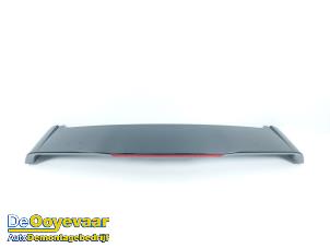 Używane Tylny spojler Kia Niro I (DE) E-Niro 64 kWh Cena € 99,99 Procedura marży oferowane przez Autodemontagebedrijf De Ooyevaar