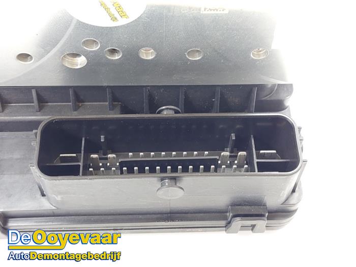 Bromsservo från en Kia Niro I (DE) E-Niro 64 kWh 2021