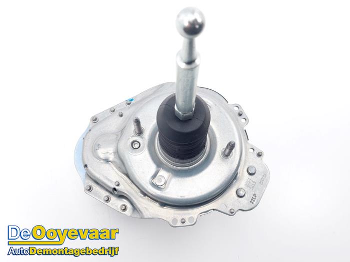 Bromsservo från en Volkswagen Golf VIII Variant (GC5) 1.5 eTSI 16V 2024