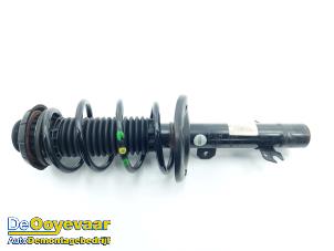 Gebruikte Mac Phersonpoot rechts-voor Opel Crossland (X) 1.2 Turbo 12V Prijs € 59,99 Margeregeling aangeboden door Autodemontagebedrijf De Ooyevaar