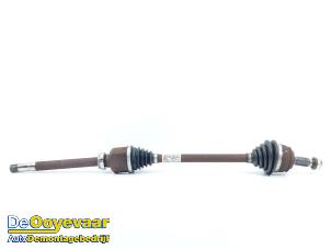 Begagnade Drivaxel, höger fram Citroen C4 Picasso (3D/3E) 1.2 12V PureTech 130 Pris € 99,99 Marginaltabell erbjuds av Autodemontagebedrijf De Ooyevaar