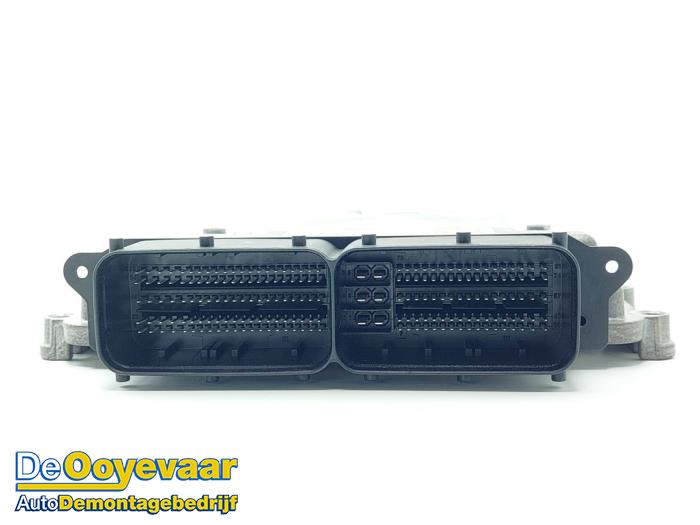 Dator, motorstyrning från en Jaguar F-Pace 2.0 D 180 16V AWD 2018