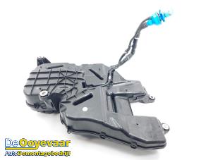 Begagnade AdBlue-tank Ford Transit Custom 2.0 EcoBlue 136 Pris € 499,99 Marginaltabell erbjuds av Autodemontagebedrijf De Ooyevaar