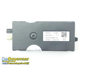 Begagnade Antennförstärkare BMW X5 (F15) xDrive 40e 2.0 Pris € 75,00 Marginaltabell erbjuds av Autodemontagebedrijf De Ooyevaar