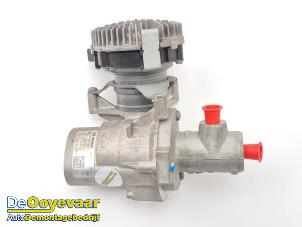 Begagnade Ackumulator Volkswagen Golf VII (AUA) 1.4 GTE 16V Pris € 149,99 Marginaltabell erbjuds av Autodemontagebedrijf De Ooyevaar