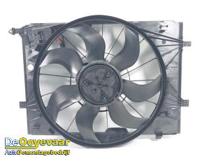 Gebruikte Koelvin Mercedes C (W205) C-350 e 2.0 16V Prijs € 289,99 Margeregeling aangeboden door Autodemontagebedrijf De Ooyevaar