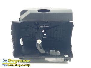 Gebruikte Accubak Opel Vivaro 1.6 CDTi BiTurbo 145 Prijs € 29,99 Margeregeling aangeboden door Autodemontagebedrijf De Ooyevaar