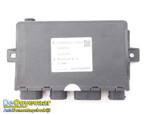 Begagnade HV-kontrollmodul BMW i3 (I01) i3 Range Extender Pris € 129,99 Marginaltabell erbjuds av Autodemontagebedrijf De Ooyevaar