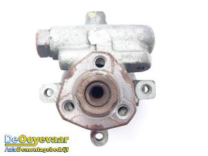 Gebruikte Stuurbekrachtiging Pomp Volkswagen Golf IV (1J1) 2.3 V5 GTI Prijs € 15,00 Margeregeling aangeboden door Autodemontagebedrijf De Ooyevaar