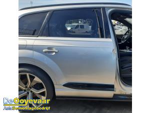 Begagnade Bakdörr, 4-dörrars, höger Audi Q7 (4MB/4MG) 3.0 TDI V6 24V Pris € 249,99 Marginaltabell erbjuds av Autodemontagebedrijf De Ooyevaar