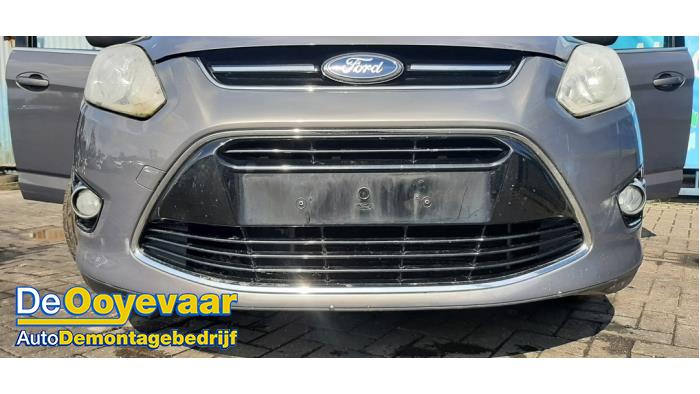 Främre stötfångare från en Ford C-Max (DXA) 1.0 Ti-VCT EcoBoost 12V 125 2012