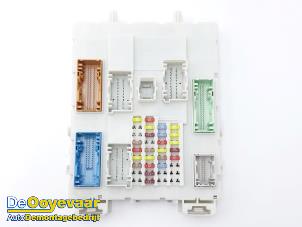 Begagnade Dator , karosskontroll (BCM) Ford Transit Connect (PJ2) 1.6 TDCi 16V 75 Pris € 59,99 Marginaltabell erbjuds av Autodemontagebedrijf De Ooyevaar