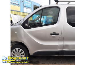 Gebruikte Portier 2Deurs links Renault Trafic (1FL/2FL/3FL/4FL) 2.0 dCi 16V 120 Prijs € 499,99 Margeregeling aangeboden door Autodemontagebedrijf De Ooyevaar