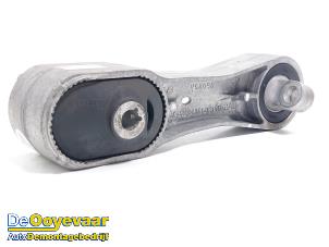 Używane Wspornik silnika BMW 2 serie Gran Coupe (F44) 218i 1.5 TwinPower Turbo 12V Cena € 19,99 Procedura marży oferowane przez Autodemontagebedrijf De Ooyevaar