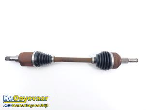 Używane Os napedowa lewy przód Ford Focus 4 Wagon 1.0 Ti-VCT EcoBoost 12V 100 Cena € 149,99 Procedura marży oferowane przez Autodemontagebedrijf De Ooyevaar