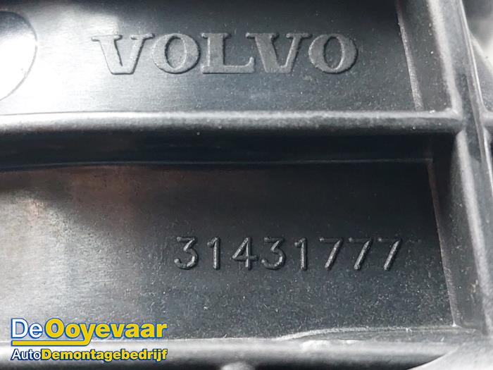 Insugsrör från en Volvo V40 (MV) 1.5 T2 16V Geartronic 2018