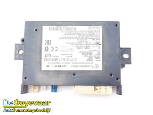 Begagnade Telefonmodul Mercedes E (W213) E-200d 2.0 Turbo 16V Pris € 199,99 Marginaltabell erbjuds av Autodemontagebedrijf De Ooyevaar