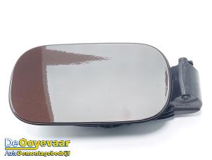 Begagnade Tanklucka Volvo XC60 II (UZ) 2.0 T8 16V Recharge, Twin Engine AWD Pris € 19,99 Marginaltabell erbjuds av Autodemontagebedrijf De Ooyevaar