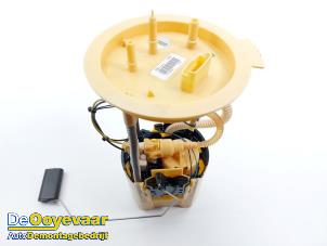 Begagnade Elektrisk bränslepump Volvo XC40 (XZ) 2.0 D3 16V Pris € 119,99 Marginaltabell erbjuds av Autodemontagebedrijf De Ooyevaar