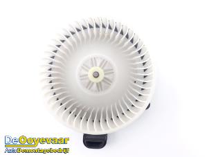 Begagnade Fläktmotor för uppvärmning och ventilation Landrover Range Rover Sport (LW) 3.0 SDV6 Pris € 69,99 Marginaltabell erbjuds av Autodemontagebedrijf De Ooyevaar