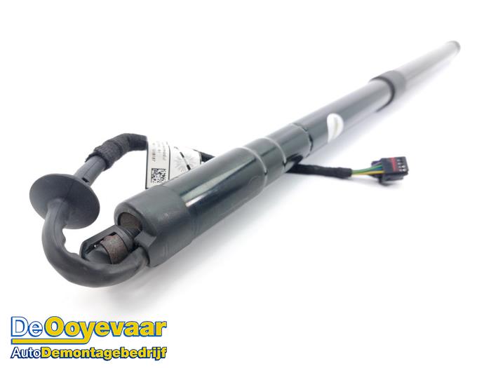 Motor, baklucka från en Land Rover Range Rover Sport (LW) 3.0 SDV6 2019