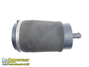 Begagnade Luftfjäder Landrover Range Rover Sport (LW) 3.0 SDV6 Pris € 175,00 Marginaltabell erbjuds av Autodemontagebedrijf De Ooyevaar