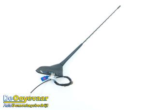 Begagnade Antenn Peugeot 2008 (CU) 1.2 12V e-THP PureTech 110 Pris € 15,00 Marginaltabell erbjuds av Autodemontagebedrijf De Ooyevaar