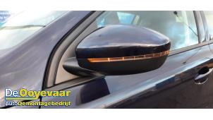 Gebruikte Buitenspiegel links Peugeot 308 (L3/L8/LB/LH/LP) 1.2 12V e-THP PureTech 110 Prijs € 69,99 Margeregeling aangeboden door Autodemontagebedrijf De Ooyevaar