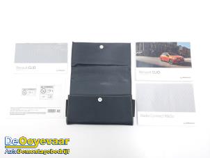Gebruikte Instructie Boekje Renault Clio V (RJAB) 1.0 TCe 100 12V Prijs € 19,99 Margeregeling aangeboden door Autodemontagebedrijf De Ooyevaar