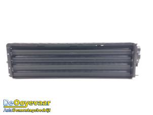 Używane Przewód powietrzny Renault Clio IV Estate/Grandtour (7R) 0.9 Energy TCE 90 12V Cena € 149,99 Procedura marży oferowane przez Autodemontagebedrijf De Ooyevaar