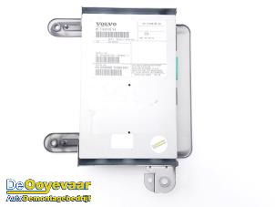 Używane Wzmacniacz radiowy Volvo V40 (MV) 1.6 D2 Cena € 39,99 Procedura marży oferowane przez Autodemontagebedrijf De Ooyevaar