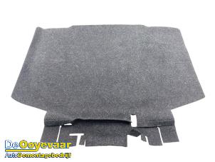 Begagnade Bagagematta Skoda Kamiq 1.0 TSI 12V Pris € 49,99 Marginaltabell erbjuds av Autodemontagebedrijf De Ooyevaar