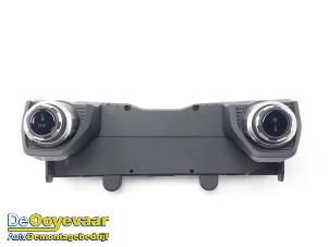 Begagnade Värmekontrollpanel Lynk &amp; Co 01 1.5 PHEV Pris € 89,99 Marginaltabell erbjuds av Autodemontagebedrijf De Ooyevaar