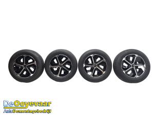 Gebruikte Velgen set + banden Kia Niro II (SG2) 1.6 GDI Hybrid Prijs € 575,00 Margeregeling aangeboden door Autodemontagebedrijf De Ooyevaar