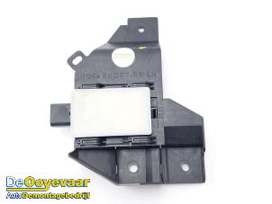 Begagnade Dödvinkelsensor Kia Sportage (NQ5E) 1.6 T-GDi Hybrid 16V Pris € 179,99 Marginaltabell erbjuds av Autodemontagebedrijf De Ooyevaar