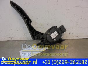 Gebruikte Gaspedaalpositie Sensor Opel Astra J Sports Tourer (PD8/PE8/PF8) 2.0 CDTI 16V 160 Prijs € 5,00 Margeregeling aangeboden door Autodemontagebedrijf De Ooyevaar