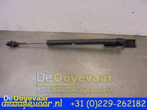 Używane Ogranicznik drzwi prawych przednich wersja 4-drzwiowa BMW 7 serie (F01/02/03/04) 750i,Li,LiS V8 32V Cena € 5,00 Procedura marży oferowane przez Autodemontagebedrijf De Ooyevaar